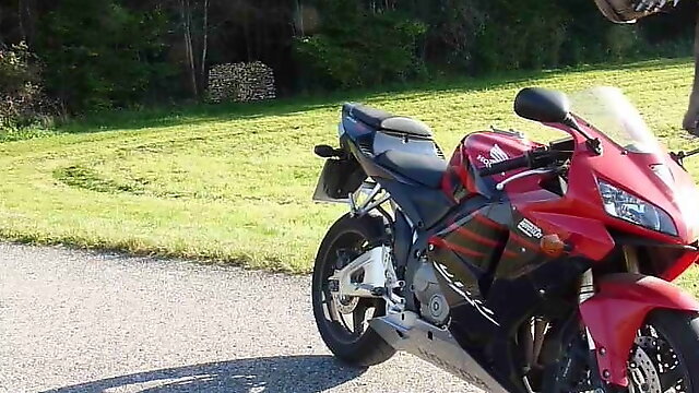 Cummin over my cousins Honda CBR600RR