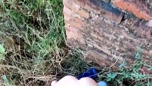 Hot amateur couple outdoor sex video