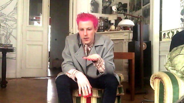 SISSY IS ALWAYS HUNGRY FOR RAW COCK