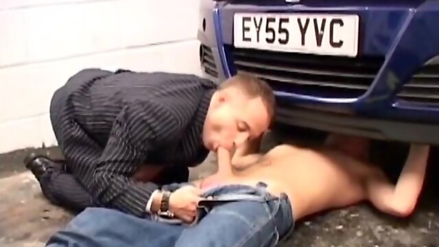 Gay Car Blowjob