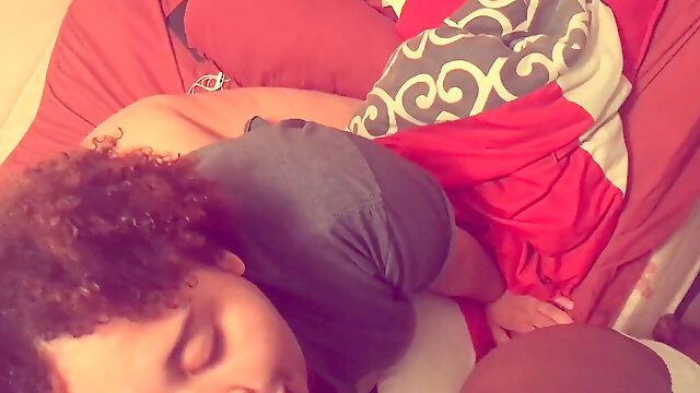 Loud moaning, ebony bbw