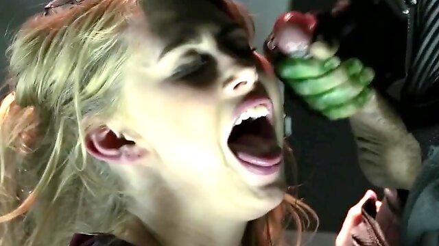 Big cock alien fucks Supergirl in a XXX porn parody