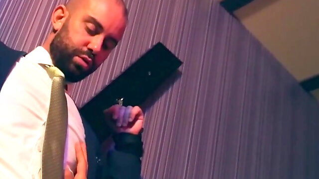 Gay Hardcore Gangbang