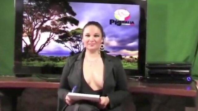 Funny Tv, Naked And Funny, Tv Anchor, Facial News, Jerky Girls