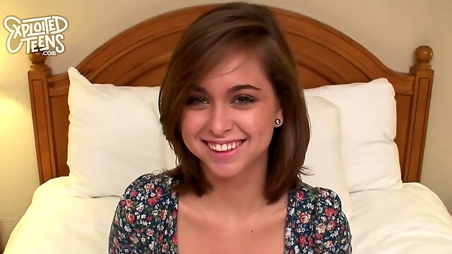 Watch Riley Reid in Her Very First Amateur Porn