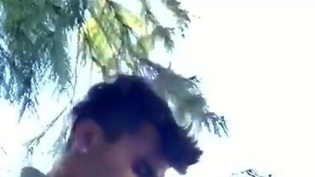 Madalin ii suge pula lui Reinaldo