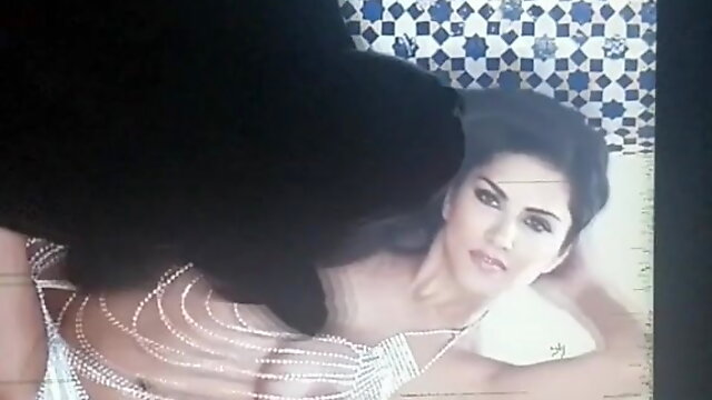 Sunny Leone