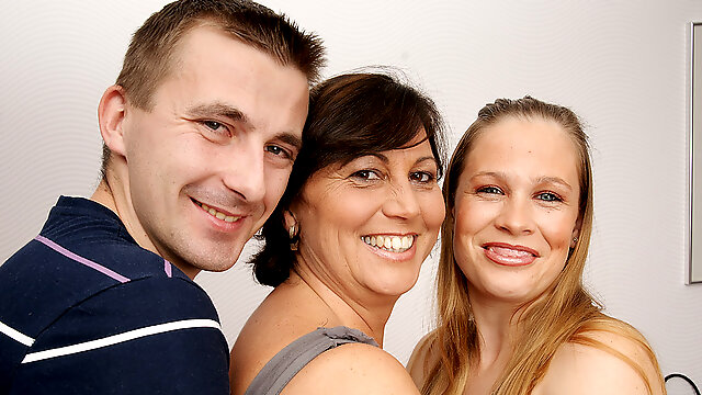 Dutch Threesome, Group Mature, Dutch Milf, Horny Housewife