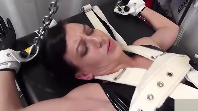 Jessica Jaymes In Gasmask Latex Bondage