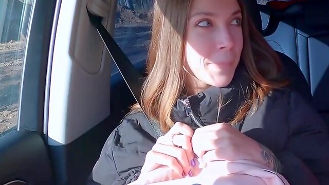 Pick-up In The Car Fucks On Camera And Takes Blowjob From Russian Slut