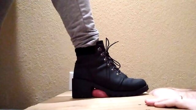 Trample Boots