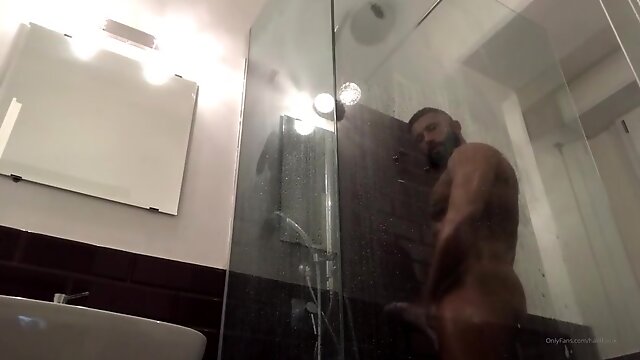 Gay Solo Shower