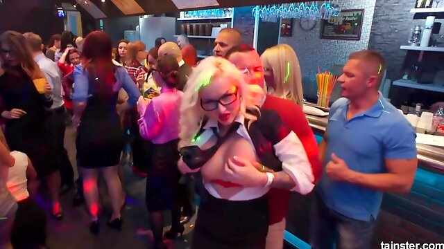 Drunk Sex Party In The Crazy Czech Night Club