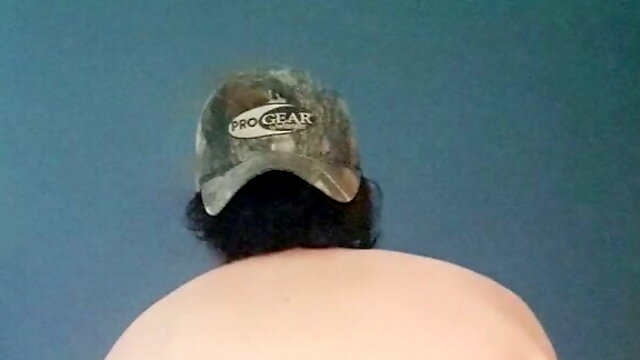 Southern boy wrecks his hole with big cucumber