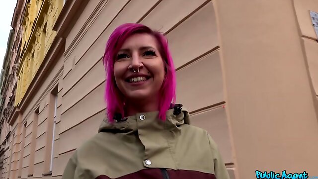 Pink-haired Alex Bee fucks in the strip club