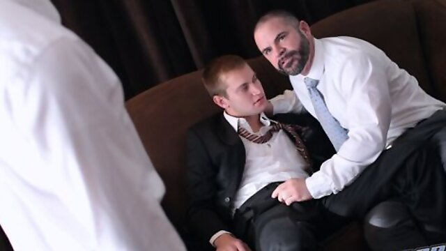 Schwul Dominant Dreier