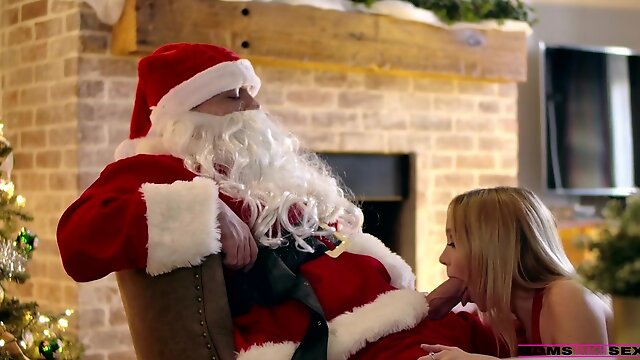 Nikole Nash And Silvia Saige share cock of horny Santa