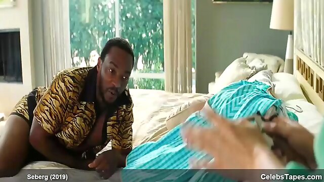 Kristen Stewart topless