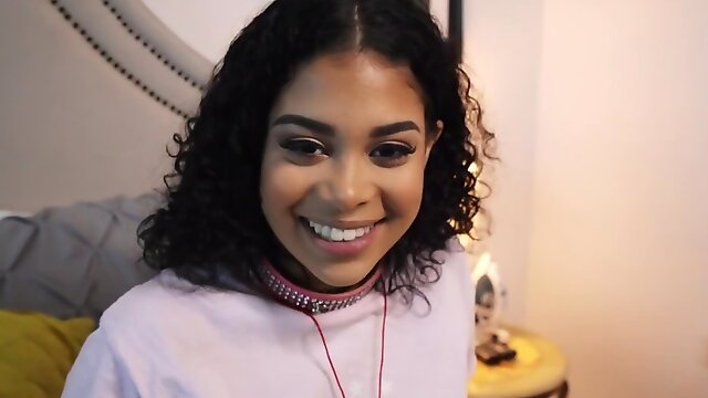 Lesbians use no devices but just lick pussies to the bitter