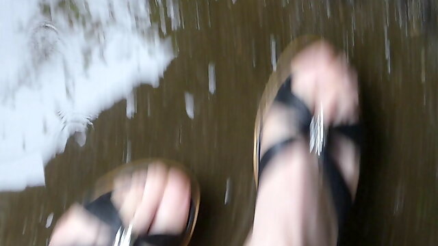 SEXY WHITE FEET IN REVEALING MULES