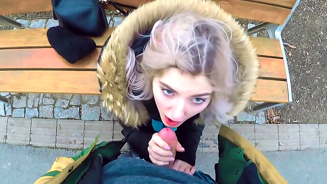 Teen nympho Eva Elfie sucking big boner on the park bench