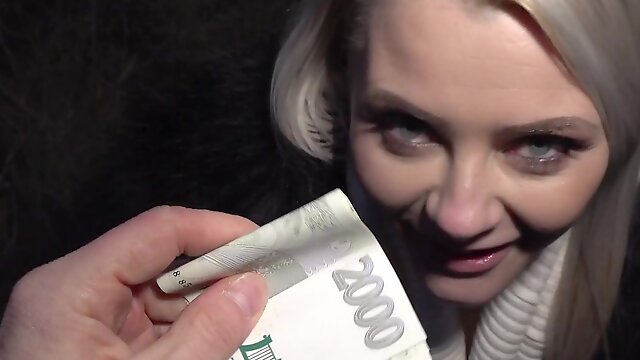 Lustful curvy MILF Alexa blows my cock and takes more and more banknotes