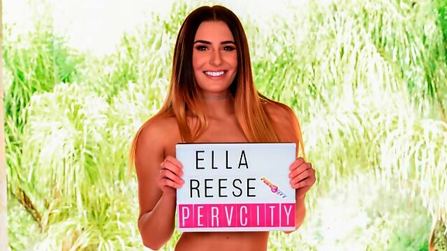 Ella Reese Plays With Her Fat Pussy