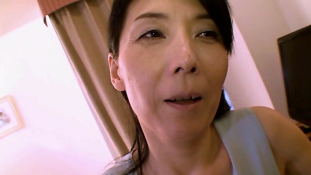 Japanese mature cougar with hairy creampie pussy hardcore 