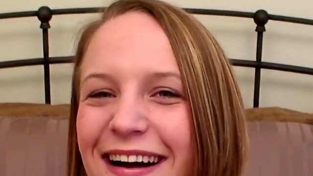 Watch this brand new teen deep throat a fat coc