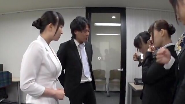 Japanese Office Group, Kinky