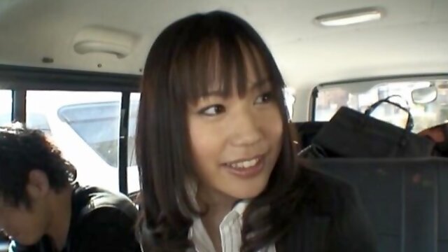 Japanese model Kasumi Ueamura enjoys getting pleasured in the car