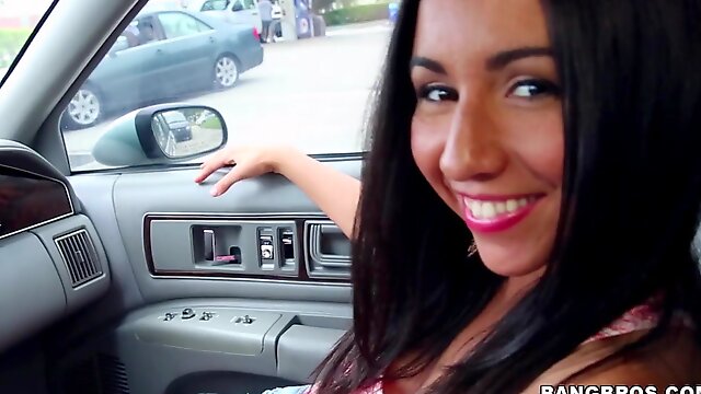 Stunning Stephani Moretti gets talked into blowing a cock in the car