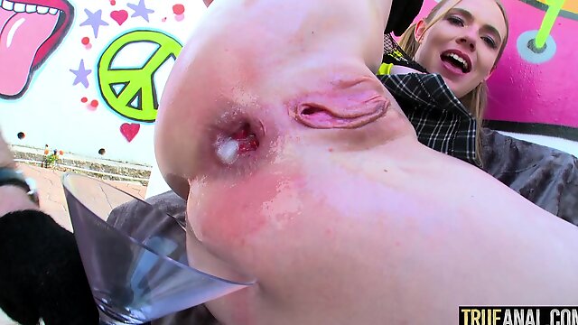 Gaping Rebel Rhyders delicious ass