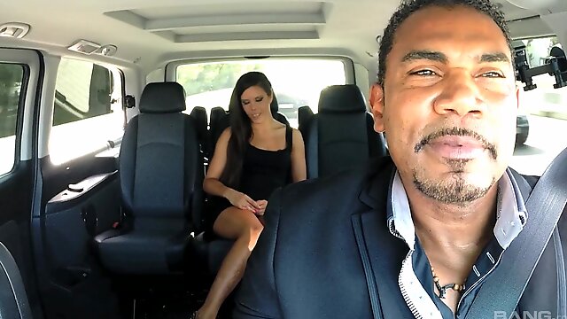 Gala Brown wants to fuck with a horny black guy in the car