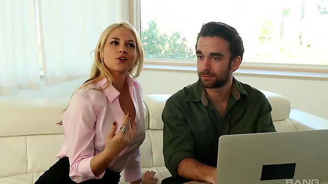 Extraordinary face sitting with a dick-craving bimbo Sarah Vandella