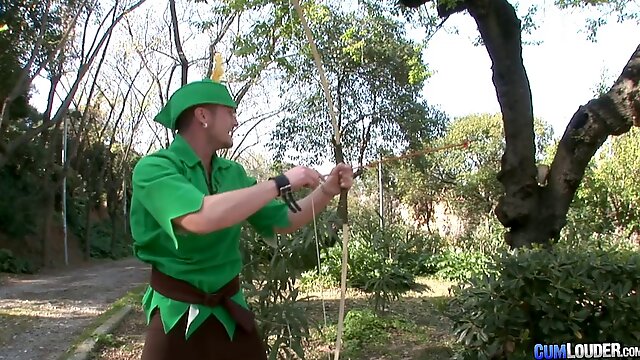 Robin Hood takes home a gorgeous girl and fucks her