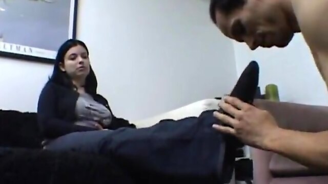 Sybil Hawthorne gets toes and feet massaged by stud in femdom