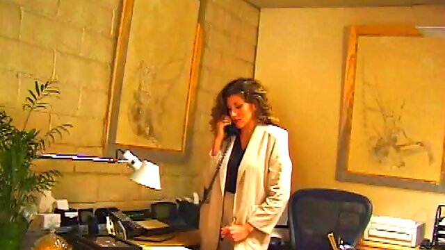 Hypnotized Doll Having Her Pussy Licked In A Office Sex