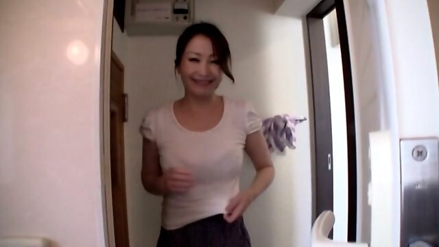 Mature Asian Beauty Gives a POV Blowjob On Her Knees In The Bathroom