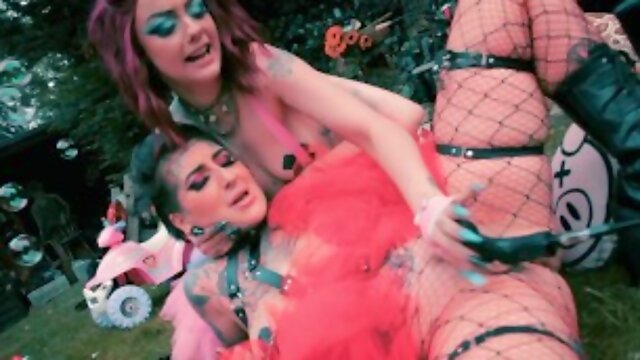 Lesbian Dildo Party, Halloween Party Fuck, Ahegao