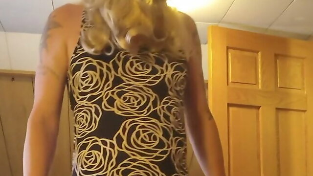 ニューハーフドレス