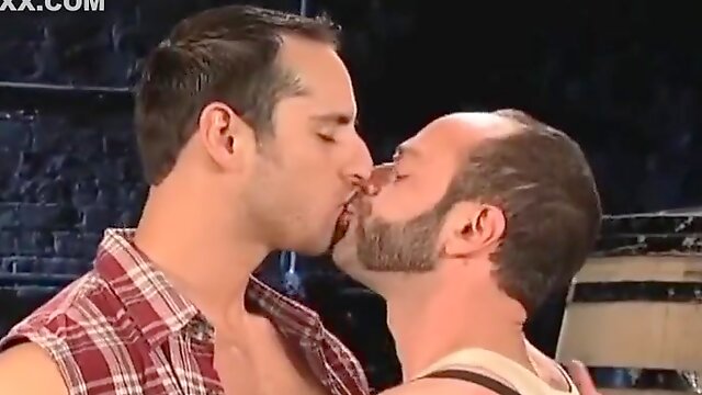 And Be8 P6) With Leed Scott And Johnny Gunn