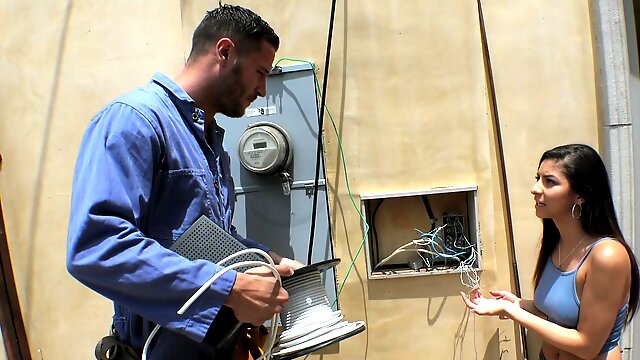 Worker fucks petite brunette and comes on her ass