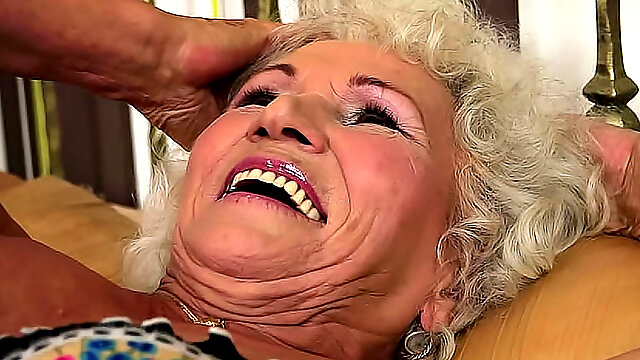 Hairy cunt granny girl masturbates solo