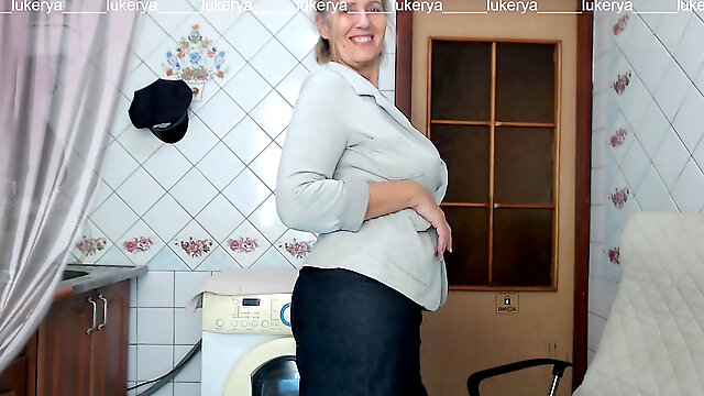 Mature Try On, Webcam Milf, Lukerya Webcam, Mature Dress, Russian Granny, Strip
