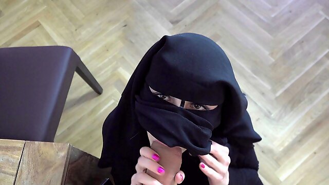 Mad Bundy & Rebecca Black in Poor Muslim Niqab Girl - Porncz
