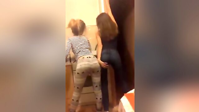 Russian Girls Twerking In The Kitchen