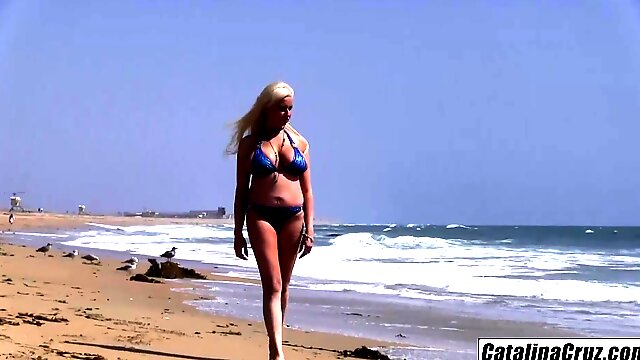 Holly Brooks Busty milf in bikini needing young big dick