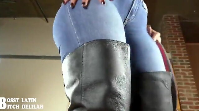 Magnificent buttocks in jeans which hug them so well