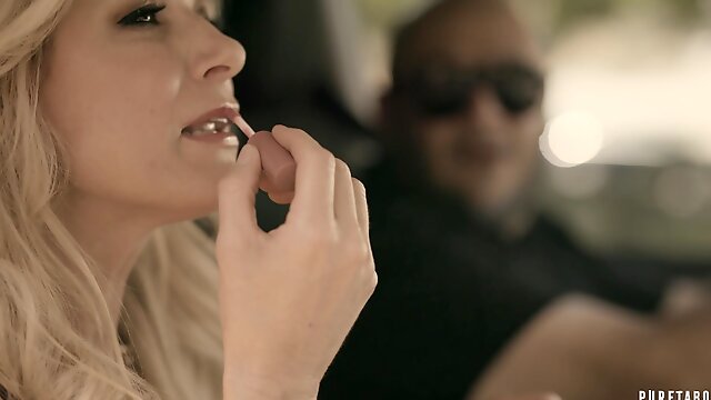 Mature wife India Summer gives head and enjoys having nice sex